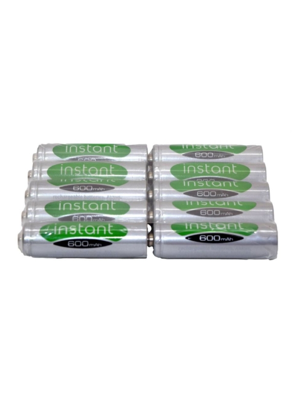 Pack of 10 Vapextech AA 600mAh LSD NiMH rechargeable batteries, silver AA batteries with green and white labeling, Instant brand batteries for solar lights, rechargeable batteries arranged in two rows, close-up of AA batteries with 600mAh capacity label.